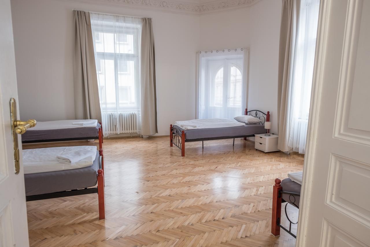 Apartments Resslova By The Dancing House Prague Ngoại thất bức ảnh